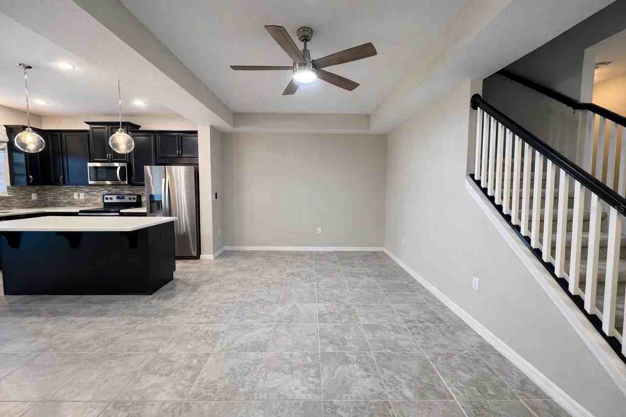 3749 Brighton Park Cir - Photo 3 of 26