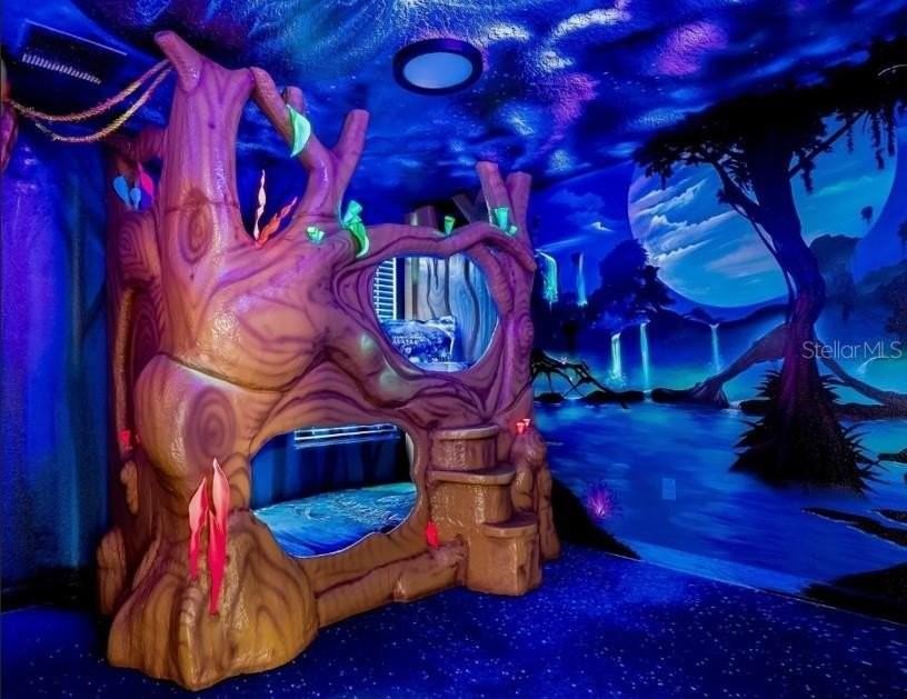 681 PEBBLE BEACH DRIVE - Photo 4 of 9