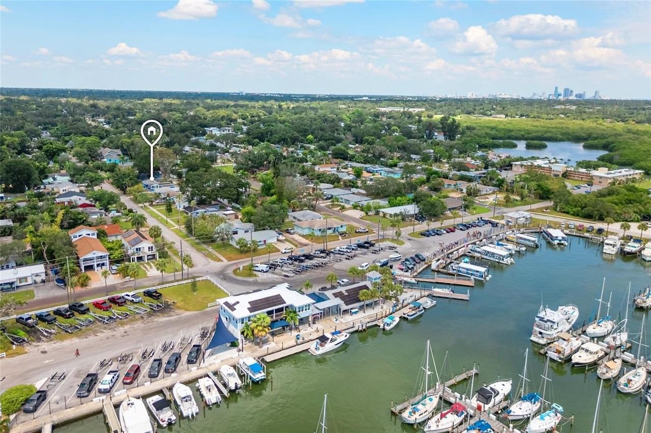 2800 Tifton St S - Photo 2 of 50