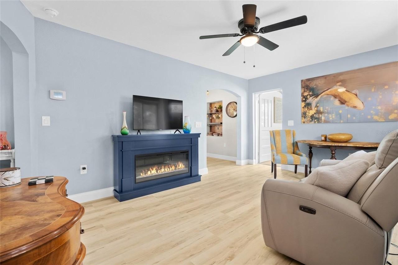 2800 Tifton St S - Photo 5 of 50