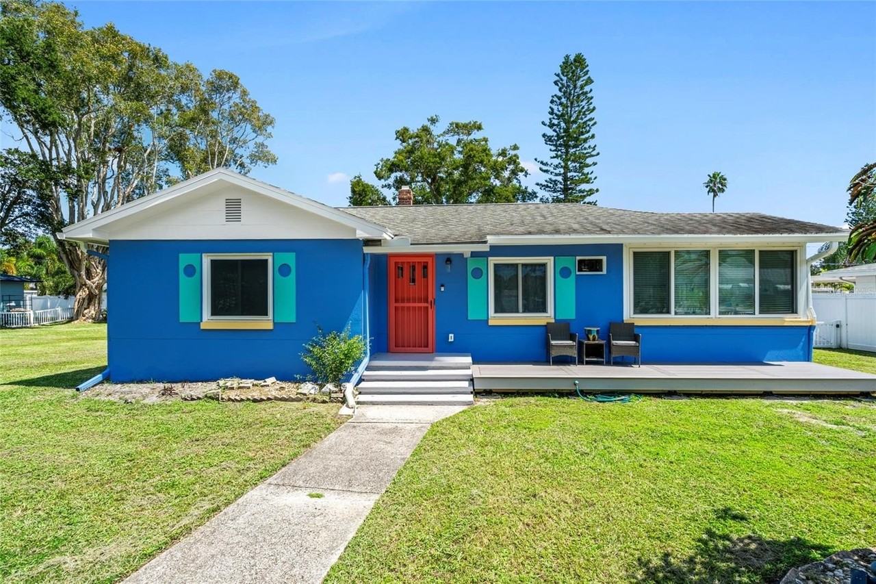 2800 Tifton St S - Photo 2 of 50