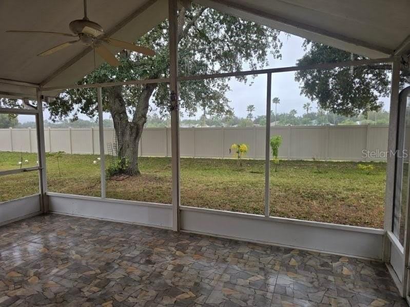 18002 Birdwater Dr - Photo 4 of 13