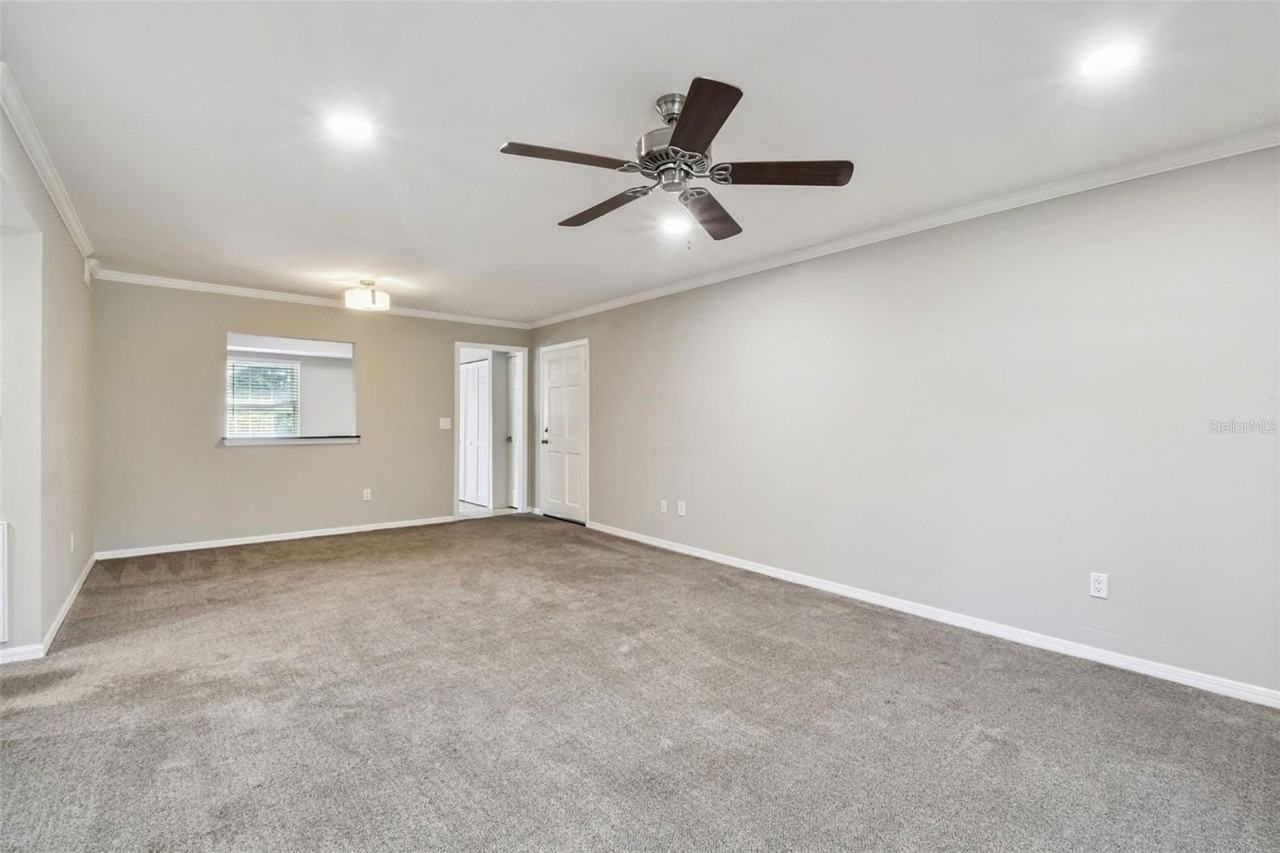 3404 Latania Dr #323 - Photo 5 of 17