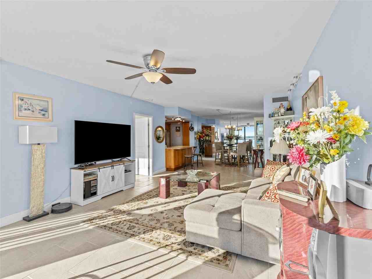 7100 Sunshine Skyway Ln S #503 - Photo 4 of 34