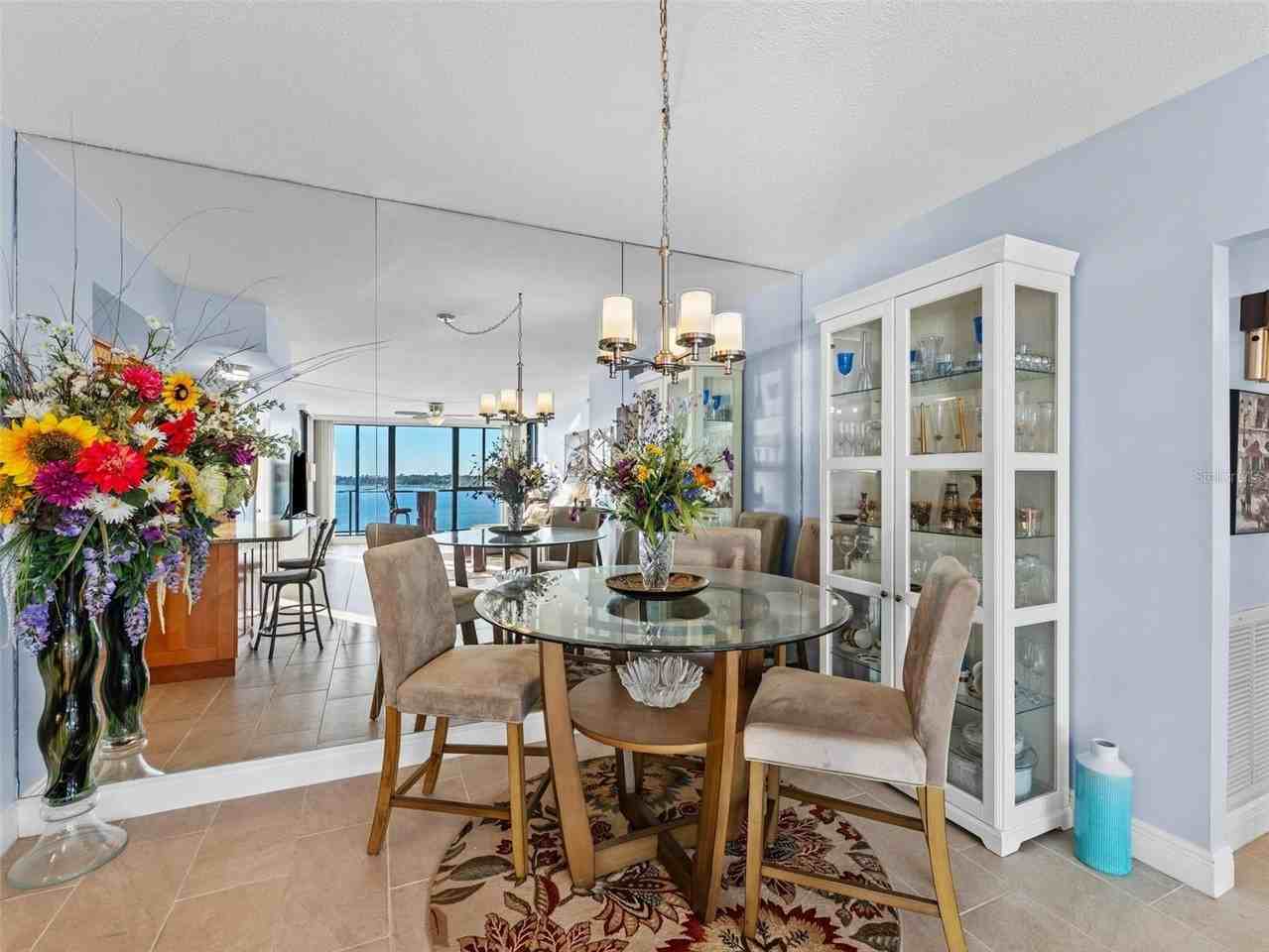 7100 Sunshine Skyway Ln S #503 - Photo 5 of 34