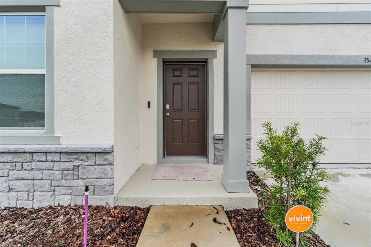 35412 Eastbrook Ave - Photo 2 of 50