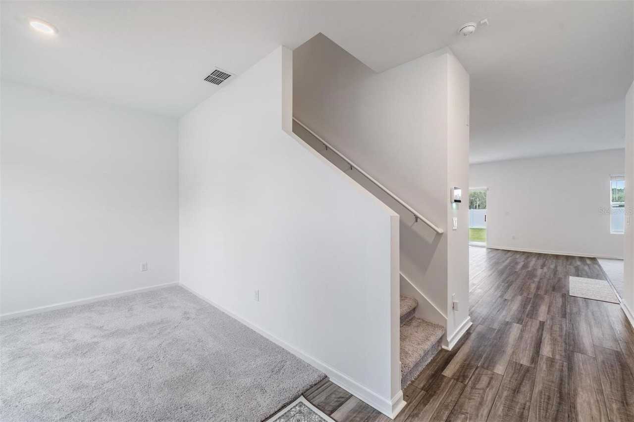 35412 Eastbrook Ave - Photo 4 of 50