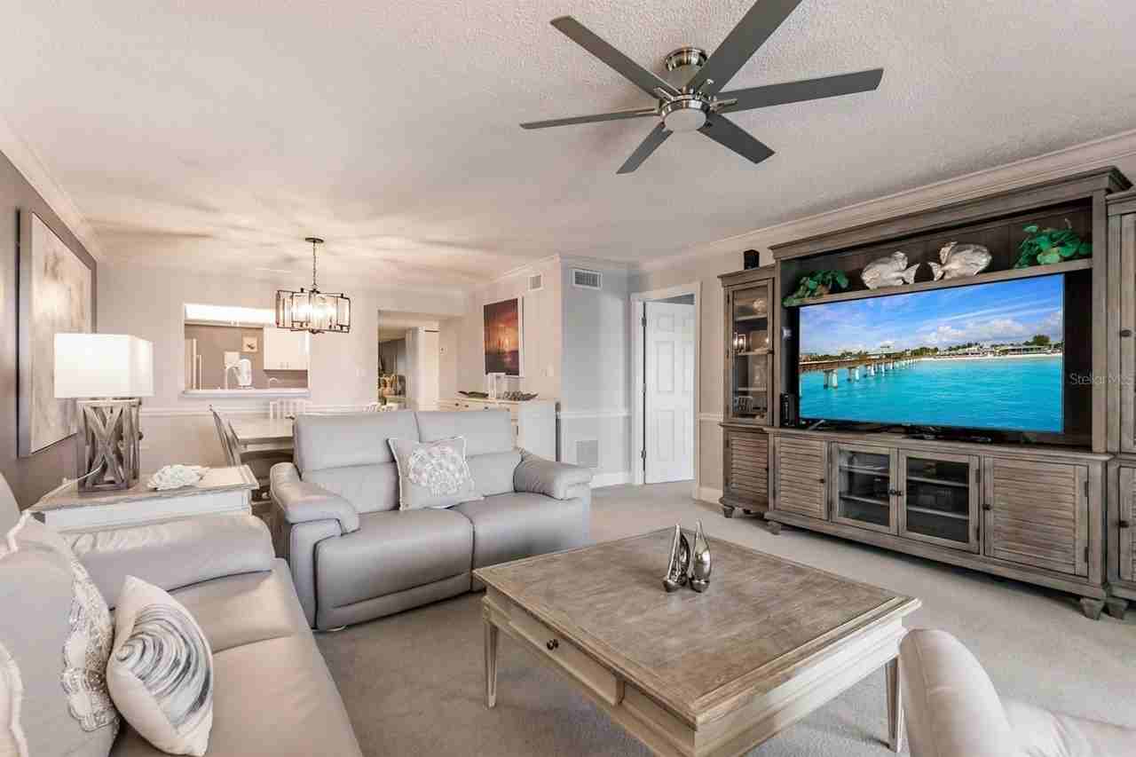 1055 W Peppertree Dr #805AA - Photo 2 of 32