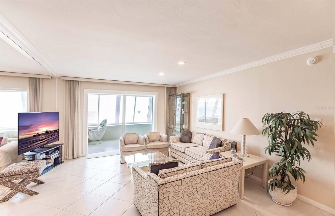 1055 W Peppertree Dr #802AA - Photo 2 of 27