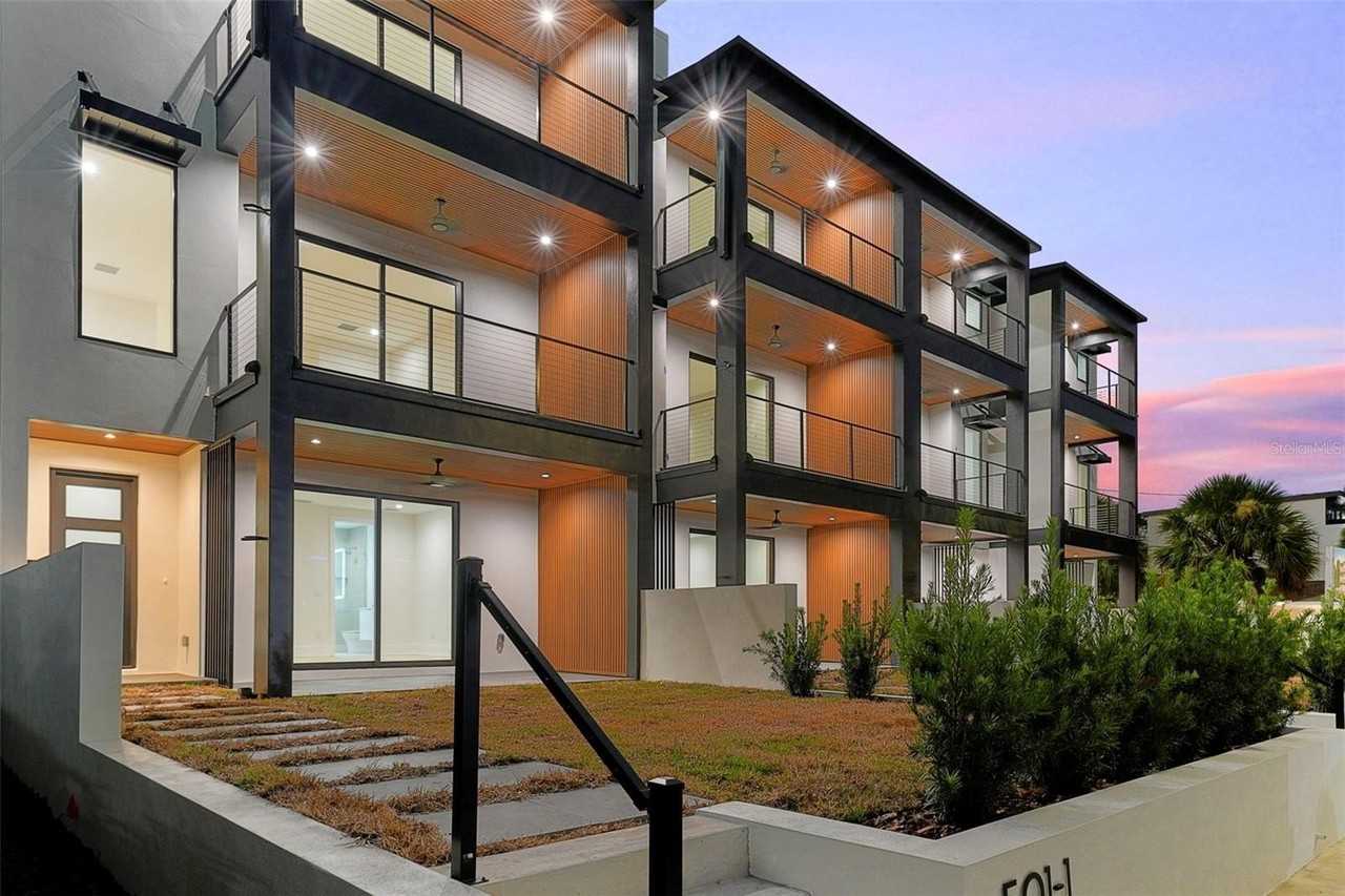 501 W Ross Ave #1 - Photo 3 of 50