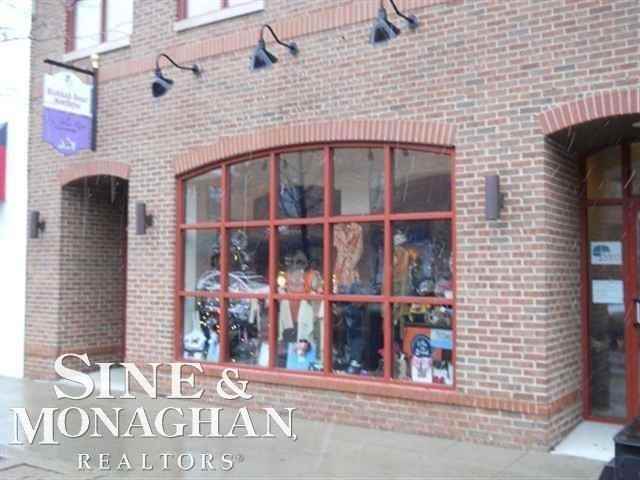 17027 Kercheval Ave - Photo 2 of 5