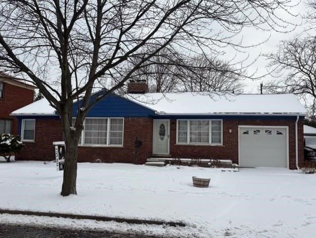 2439 22nd St - Photo 2 of 19