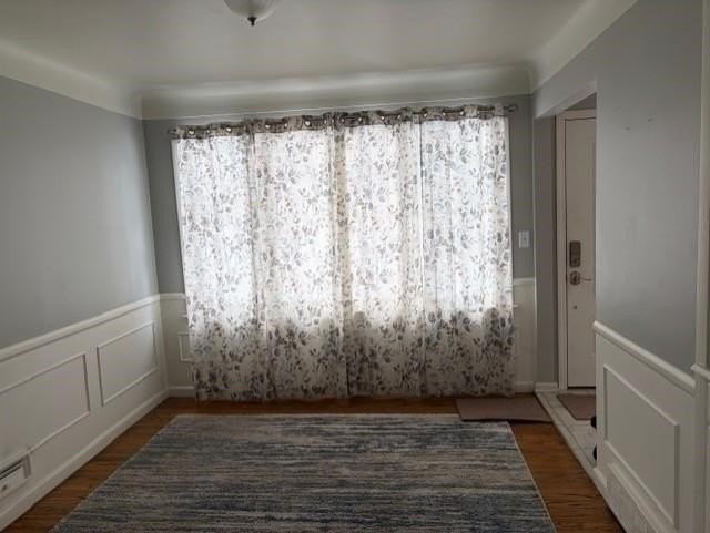 2439 22nd St - Photo 7 of 19