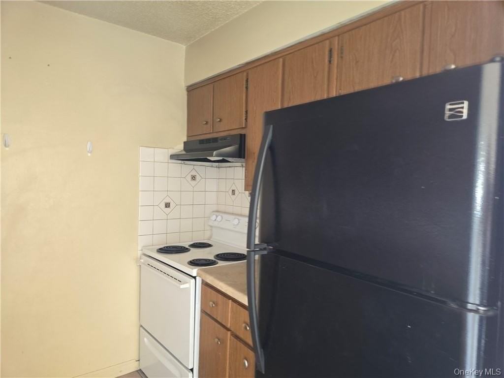 44 Inwood Rd - Photo 7 of 15