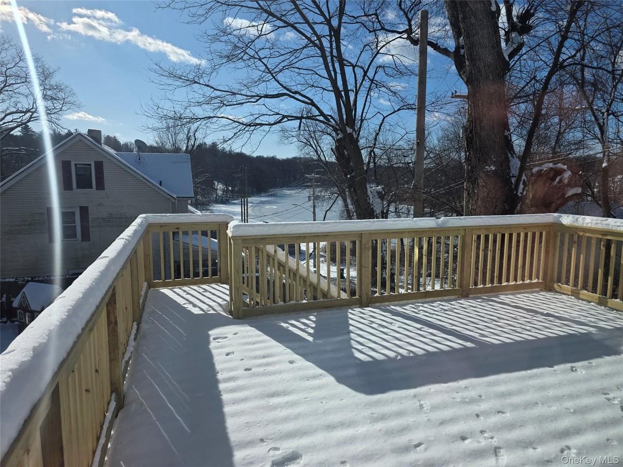 91 Orchard St - Photo 4 of 8