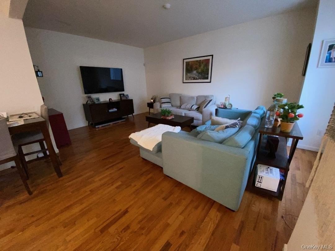 213 Arlington Ct - Photo 3 of 13