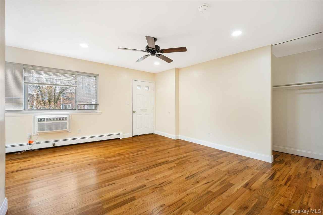 34 Manor Dr Unit 34 #34 - Photo 6 of 10