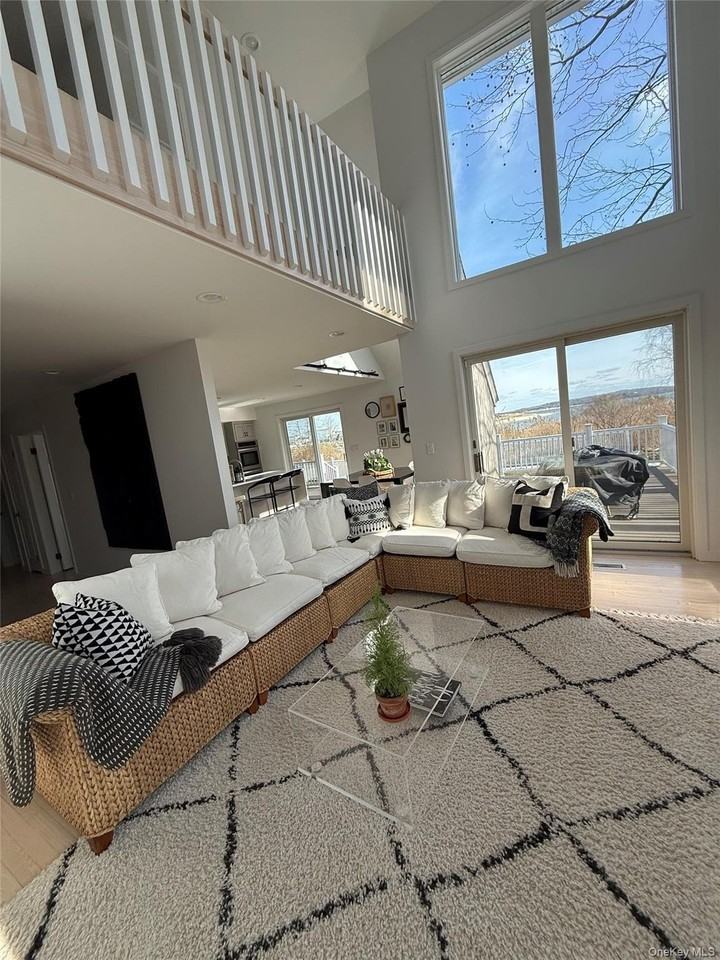 845 Budds Pond Rd - Photo 6 of 9