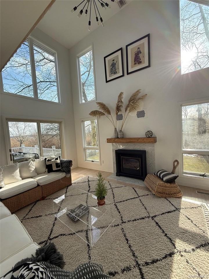 845 Budds Pond Rd - Photo 7 of 9