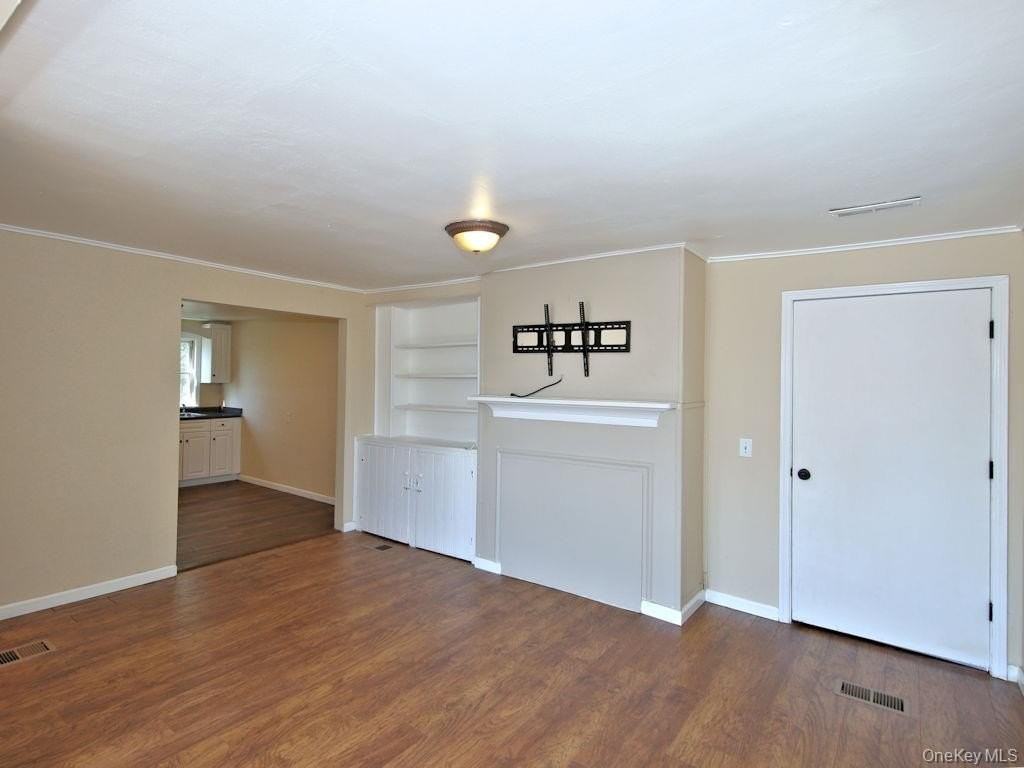 504 Jefferson Ave Unit Left #LEFT - Photo 3 of 12