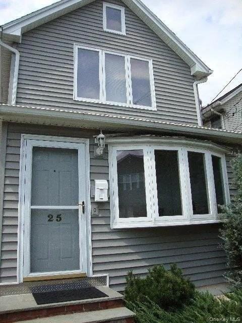 25 Elm St - Photo 2 of 11