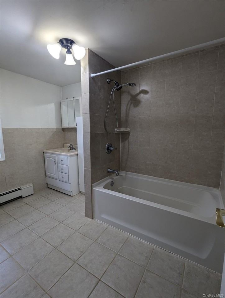 2937 Davis St - Photo 7 of 11