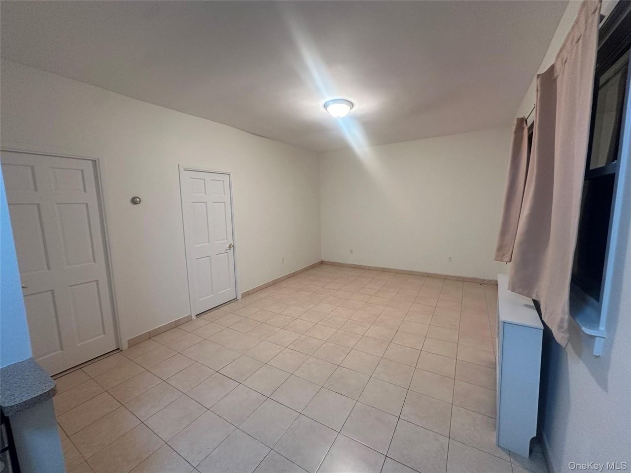 3227 42nd St - Photo 3 of 6