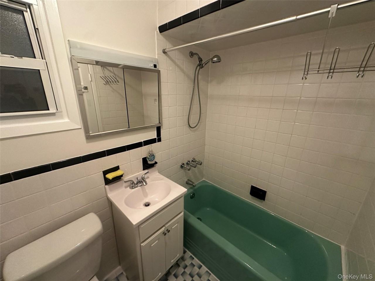 3227 42nd St - Photo 6 of 6