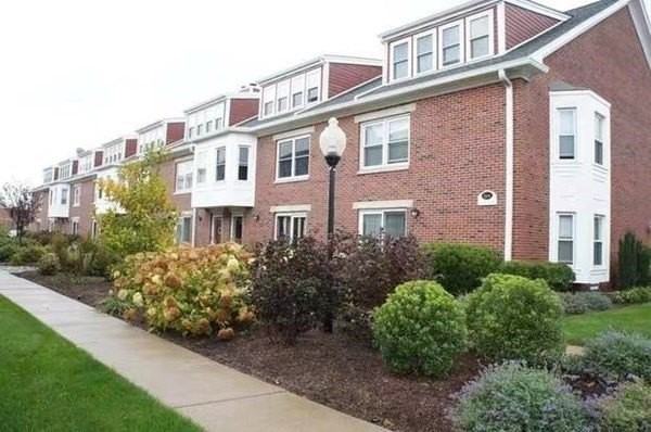 162 Quincy Shore Dr Unit 65 #65 - Photo 2 of 14