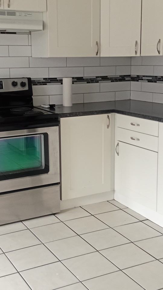 390 Mathew Street - Photo 5 of 6