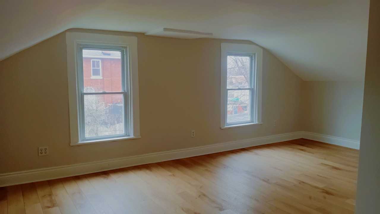 390 Mathew Street - Photo 6 of 6