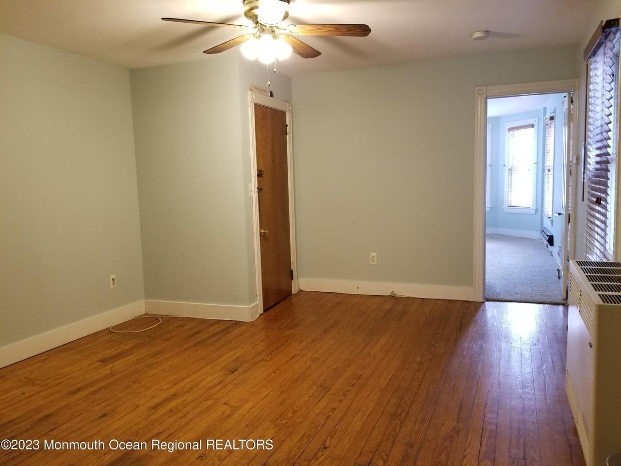 23 Abbott Ave Apt 2w #2W - Photo 3 of 14