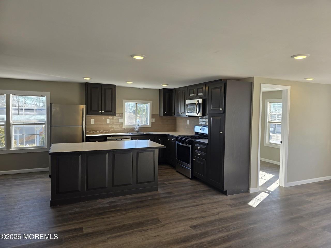 469 S Green St Trlr 26 #26 - Photo 4 of 17