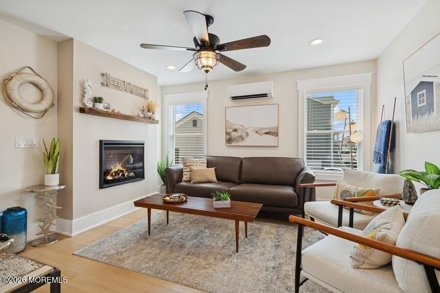 124 2nd Ave - Photo 4 of 38