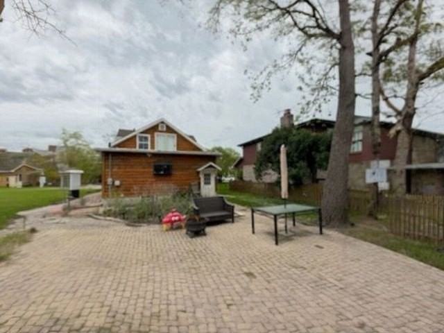 4614 Gilbert Ave - Photo 3 of 17