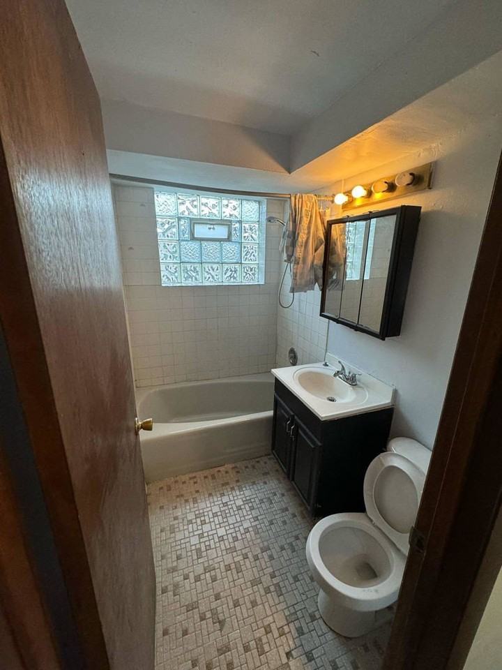 15226 Martin Luther King Jr Dr Apt 2e #2E - Photo 6 of 6