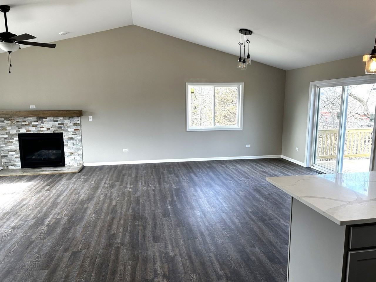 317 Buena Ter - Photo 6 of 10