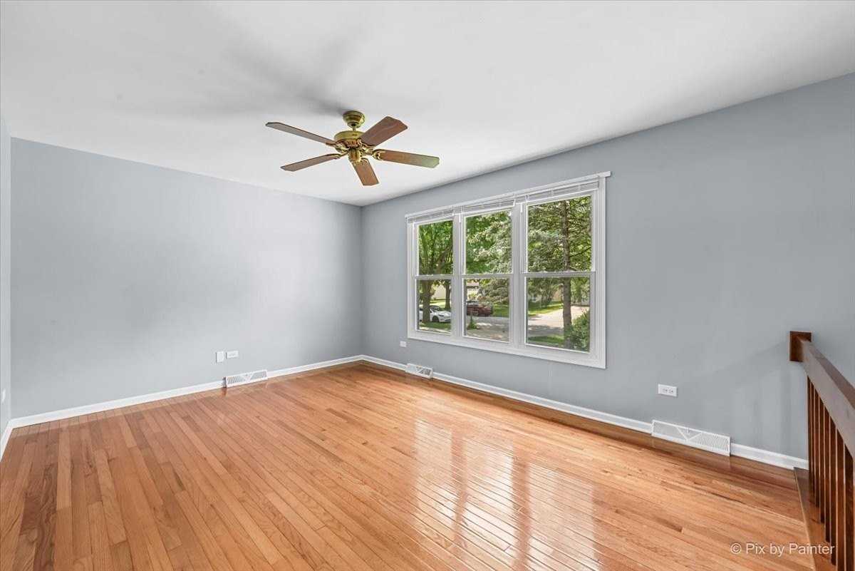 485 N Airlite St - Photo 5 of 34