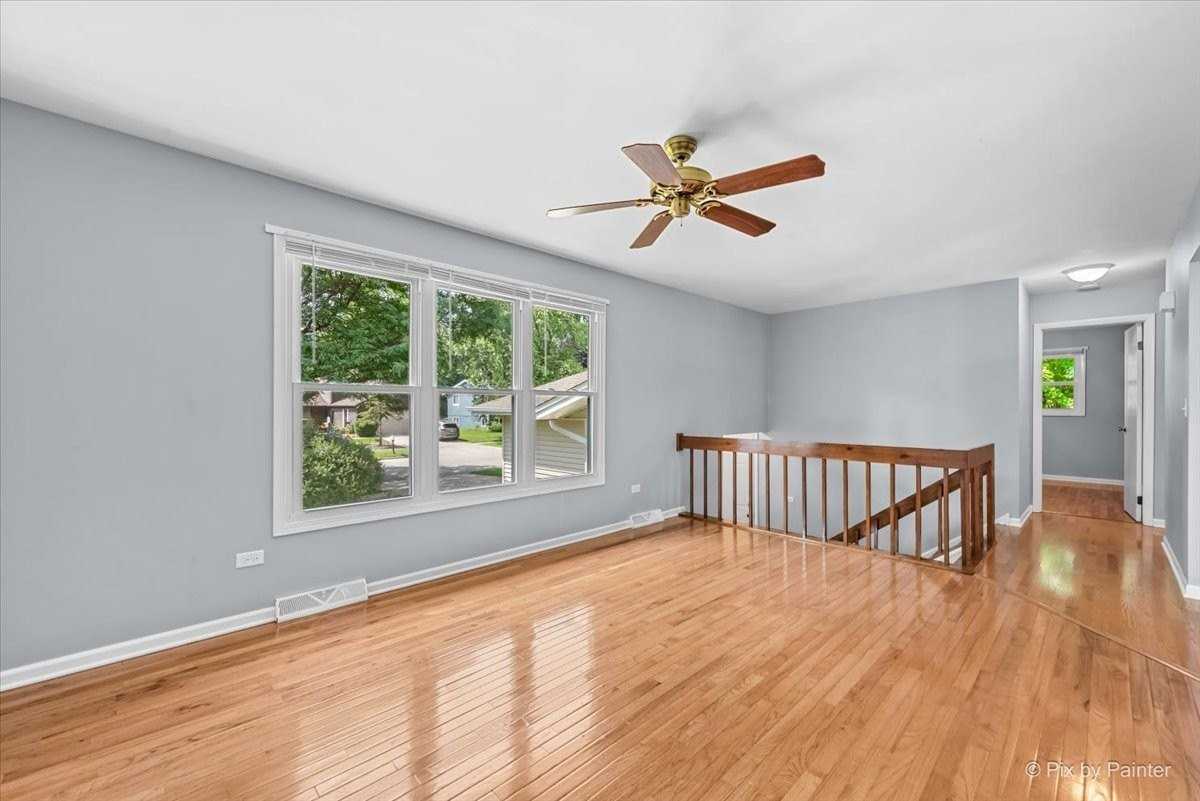 485 N Airlite St - Photo 6 of 34