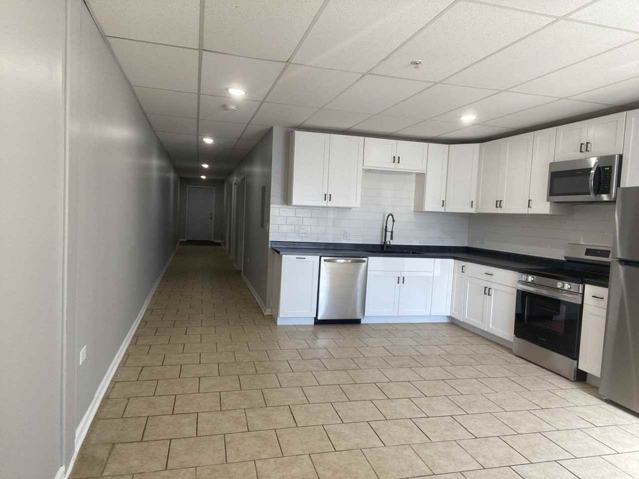 171 N 25th Ave Unit 8 #8 - Photo 3 of 16