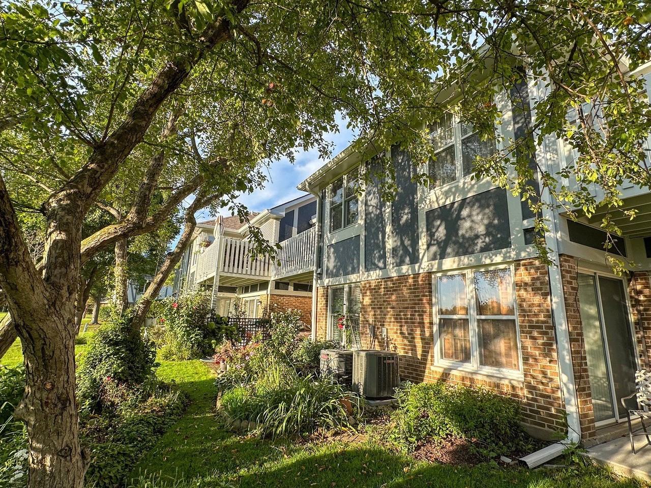 174 Hemingway Ct Unit 174 #174 - Photo 3 of 46