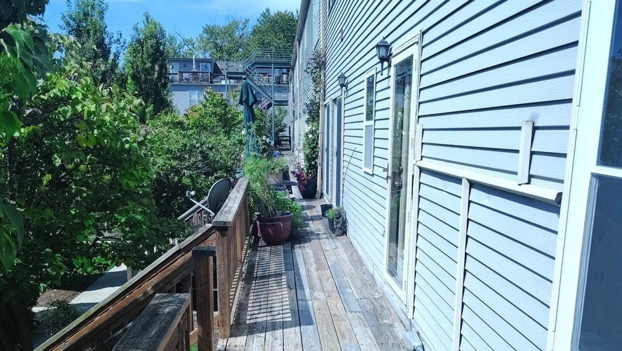 2367 E 70th Pl Unit 1a #1A - Photo 7 of 30