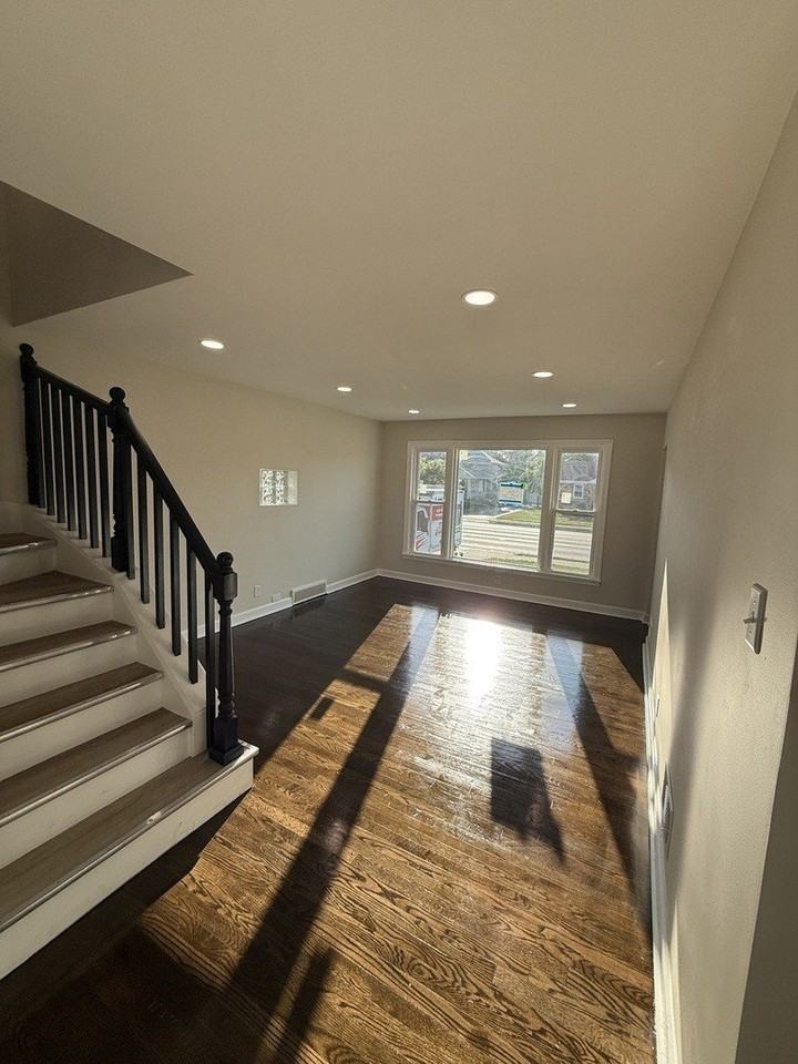 18351 Dixie Hwy - Photo 7 of 11