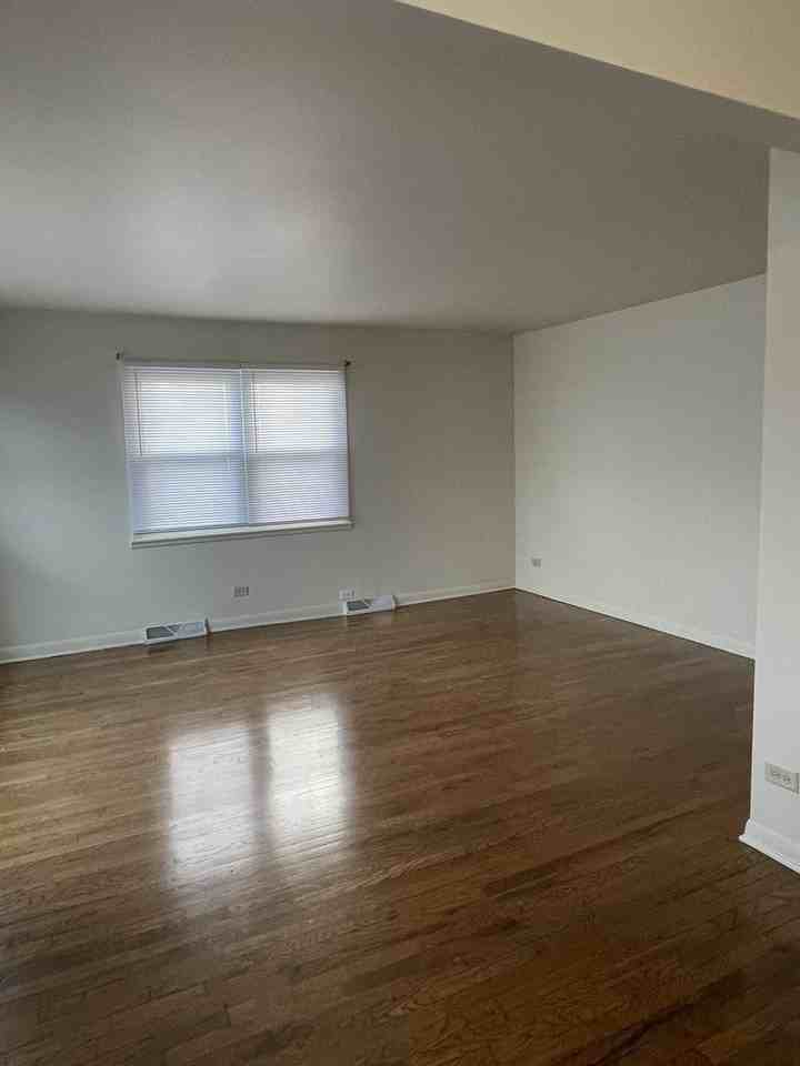 3011 140th Pl - Photo 5 of 21