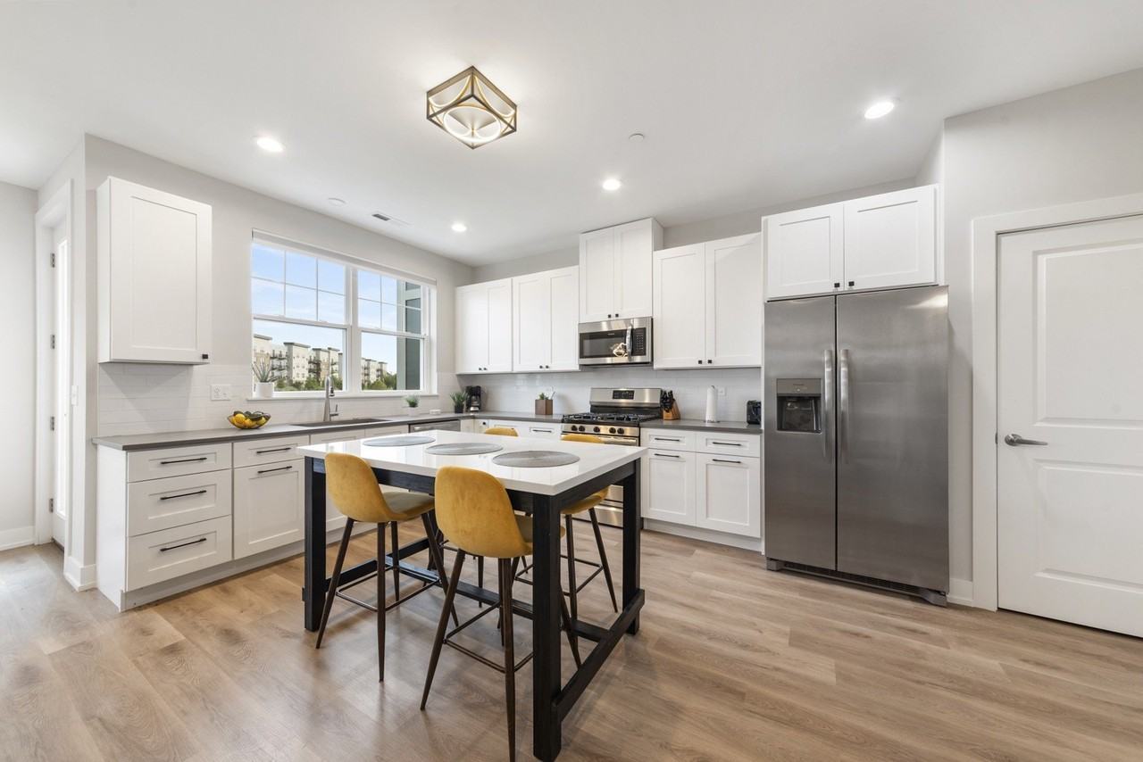 28295 Torch Pkwy - Photo 7 of 43