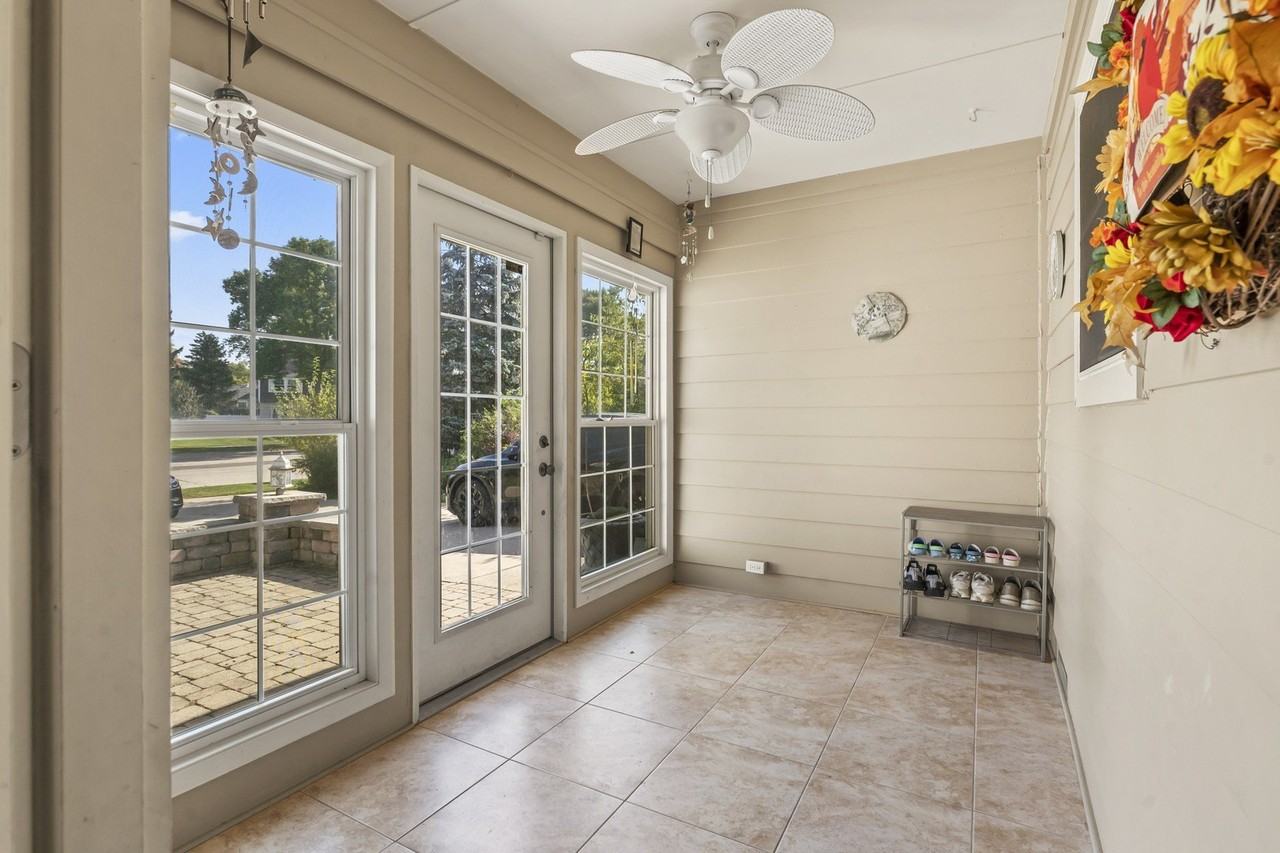 641 Silver Rock Ln - Photo 2 of 17