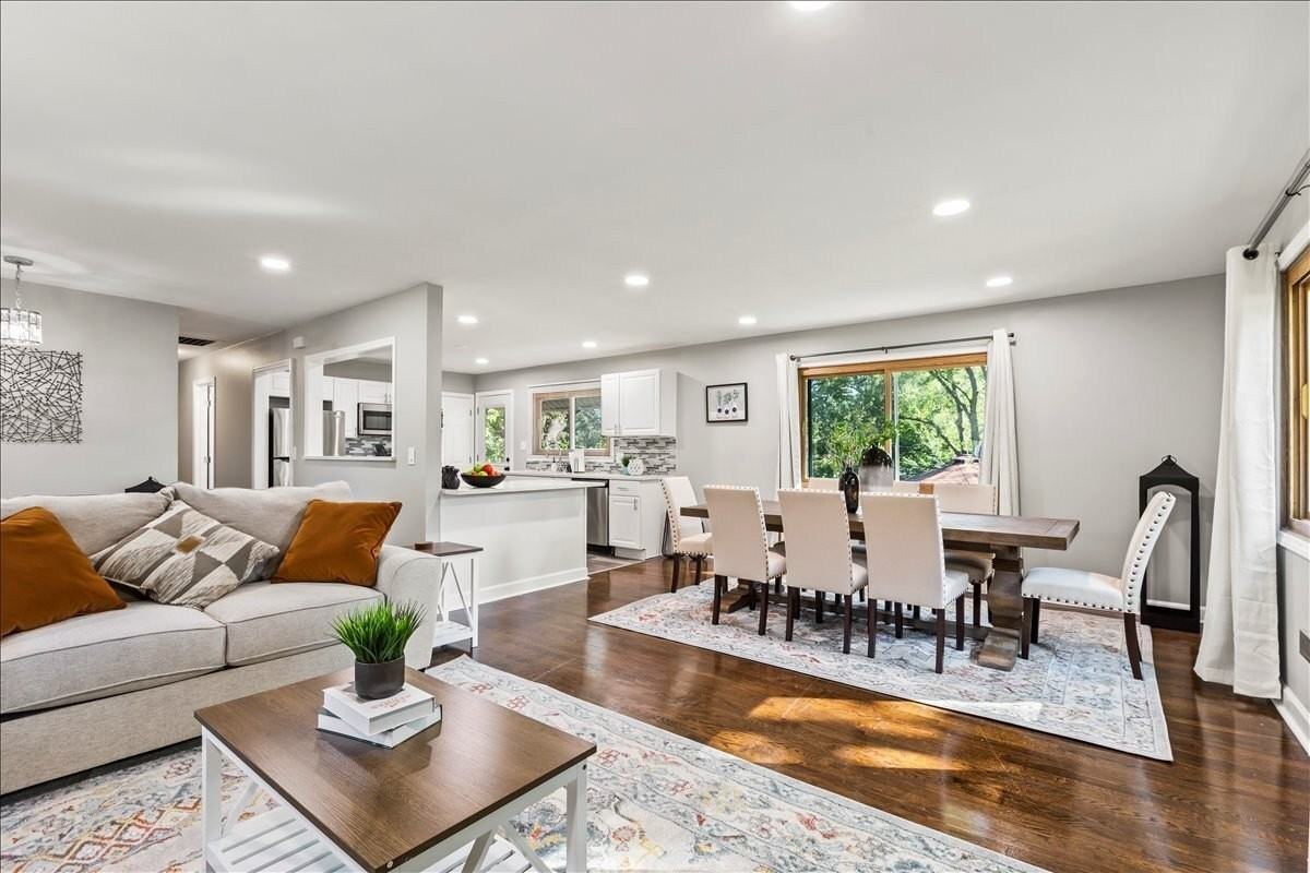 2N361 Diane Ave - Photo 4 of 20