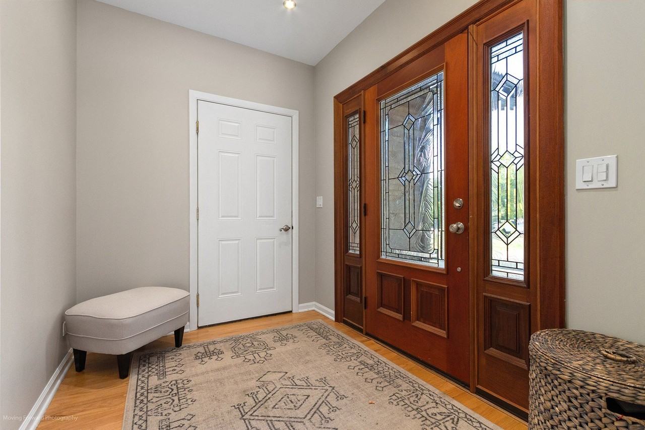 244 N Jackson Rd - Photo 3 of 26