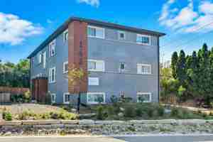 featured image of 143 Ann St Apt 1s #1S