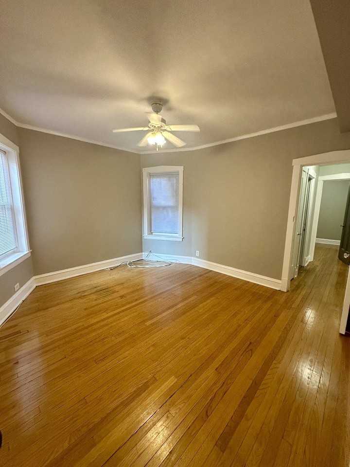 6327 N Oakley Ave Apt 1 #1 - Photo 6 of 20